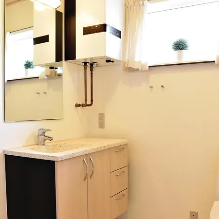 Дом отдыха 2 Bedroom Awesome In *