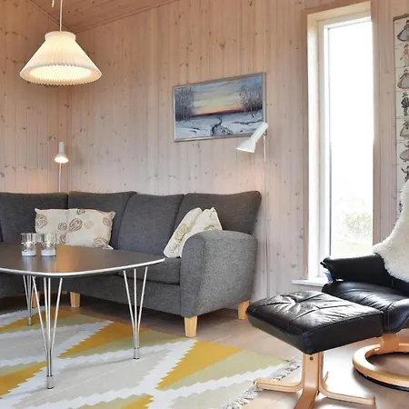 2 Bedroom Awesome In Дом отдыха *