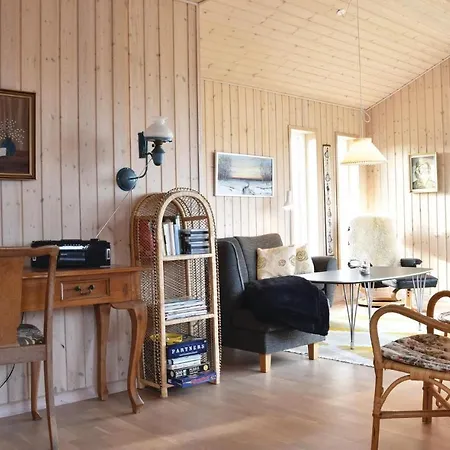 Дом отдыха 2 Bedroom Awesome In *